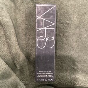 NARS Natural Radiant Longwear Foundation in shade: FIJI (light 5h). Brand new